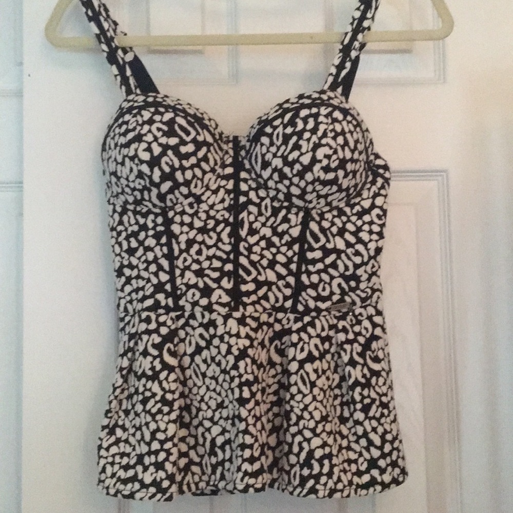 NWT!! Guess Bustier Top! Size Small